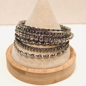 🌻Set of 7 Silver-tone/ Rhinestone Bangle Bracelets